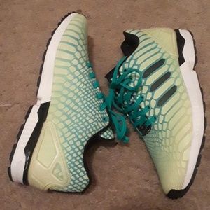 Adidas Torsion Yellow/Green Gently Worn size 9.5